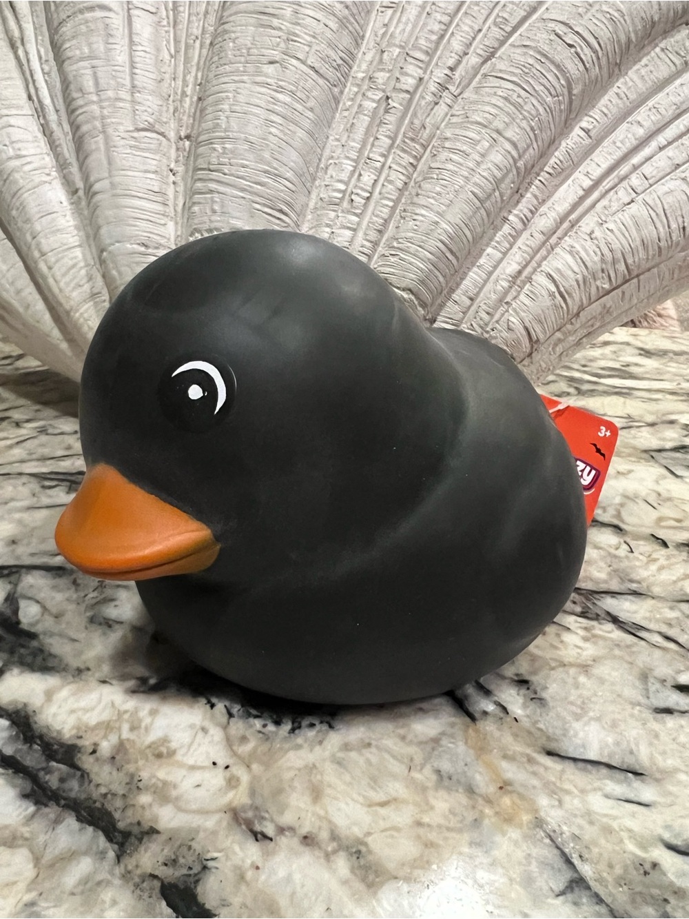 🖤🦆 VIRAL BLACK HALLOWEEN SQUEEEZY DUCK! 🎃✨ #spookyseason #squishy #viralfind
